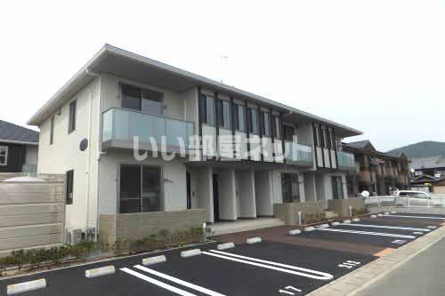 アッシュマーレ C棟の外観画像