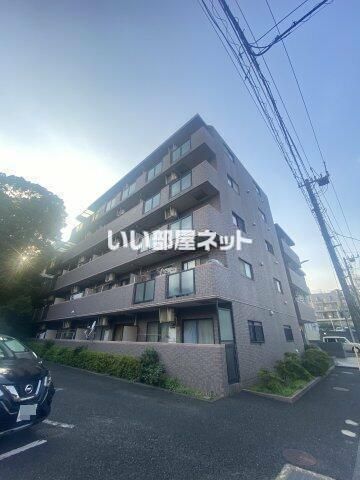 グランドール東寺尾の外観画像