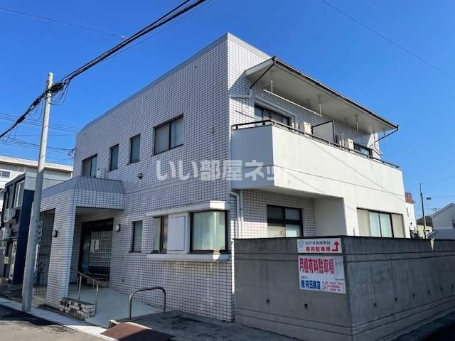 ホワイトルーフ内田の外観画像