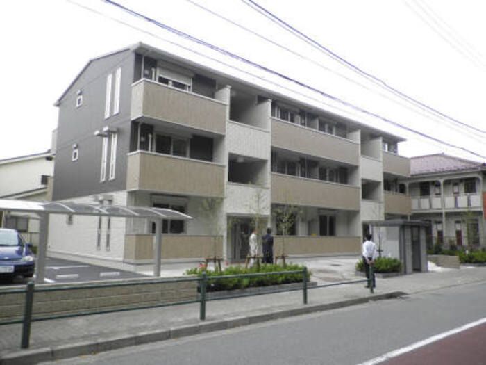 シャンドーレ西高島平の外観画像