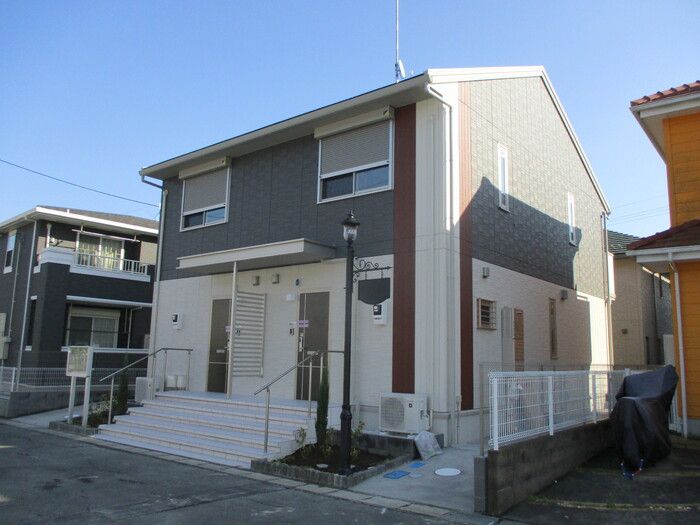 gloire(グロワール)(due・trois) trois(トロワ)の外観画像