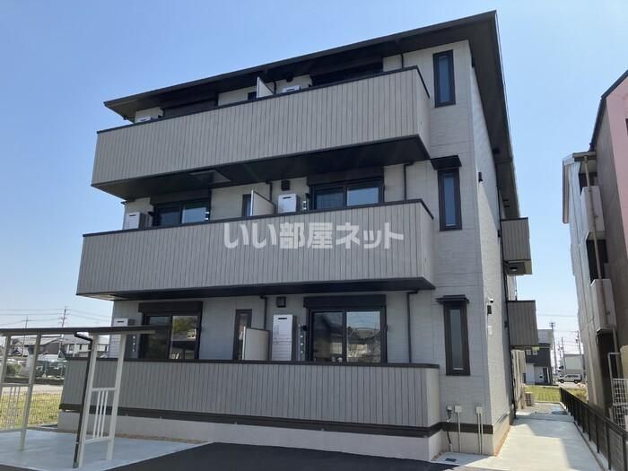 バーディー穂積の外観画像