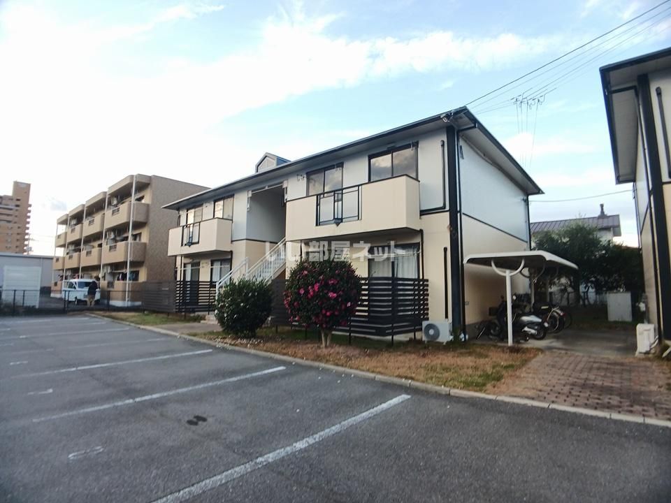 ブリージィタウン A棟の外観画像