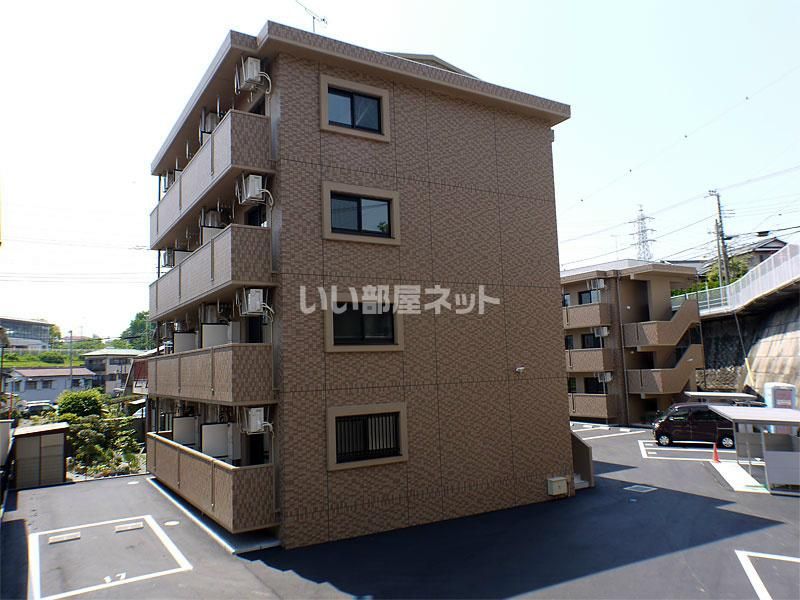 グランソレイユの外観画像