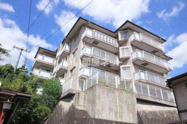 桔梗が丘青山ハイツの外観画像