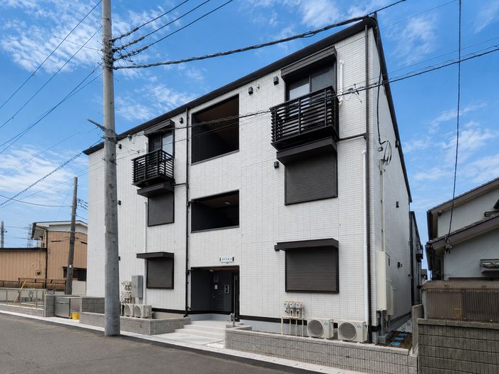 アドラーブル A棟の外観画像
