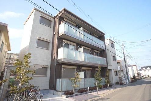 クレインズマンションの外観画像