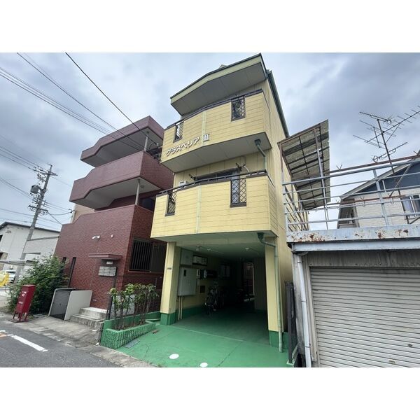 グラスペリアⅡの外観画像