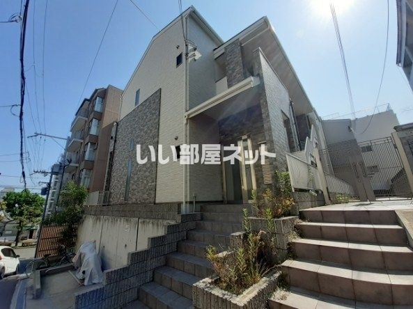 ヴィアーノ神戸上筒井通Westの外観画像