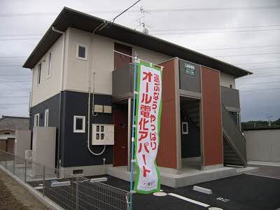 カーサレイールEの外観画像