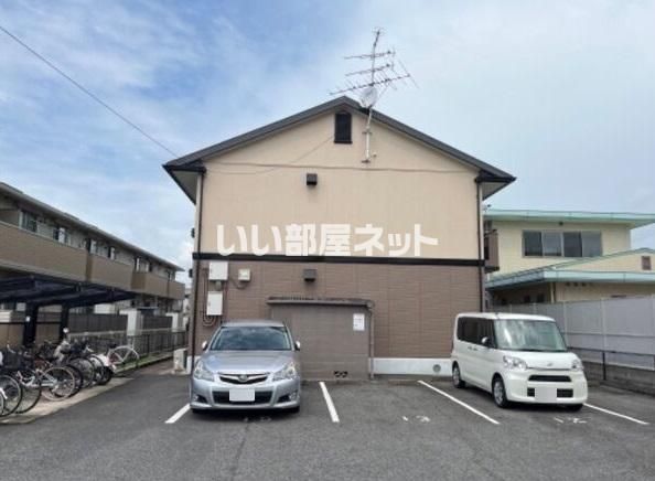 ラフィーネTENRI Bの外観画像