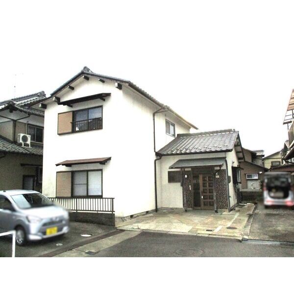 白金貸家の外観画像