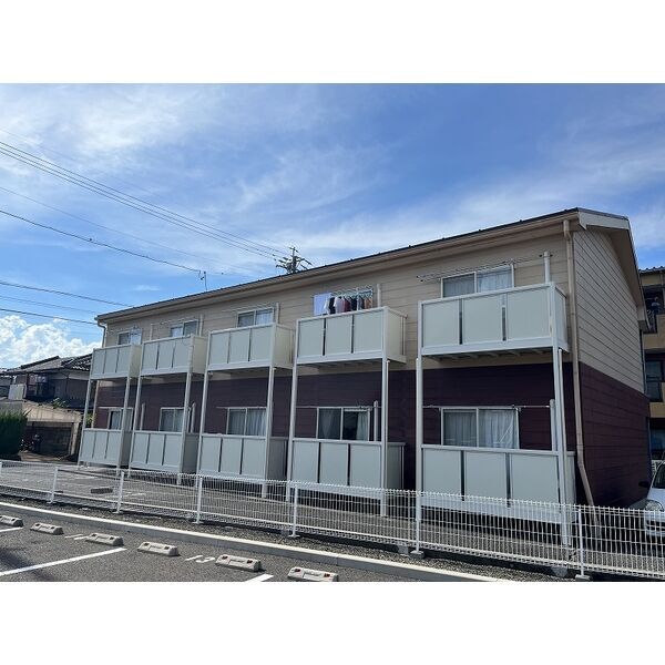 Surplus Lighthouse牧野の外観画像