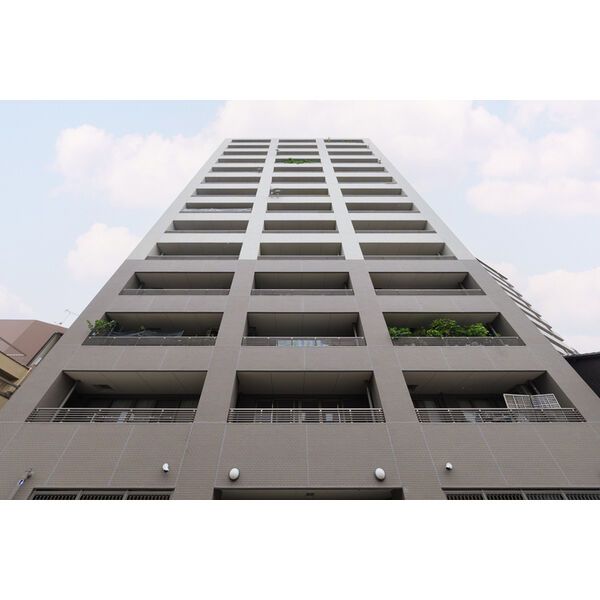 ロイヤルマンション新栄ヴァリエの外観画像