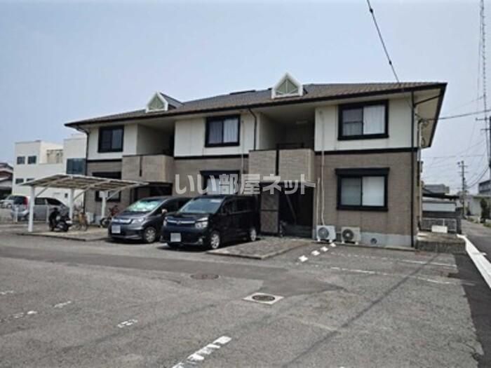 山小屋ハイツⅠの外観画像