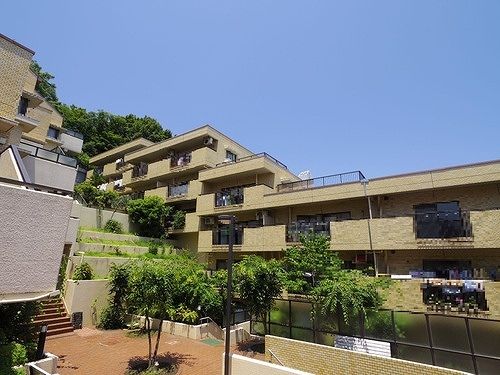 ライオンズマンション虹ヶ丘ガーデン参番館の外観画像