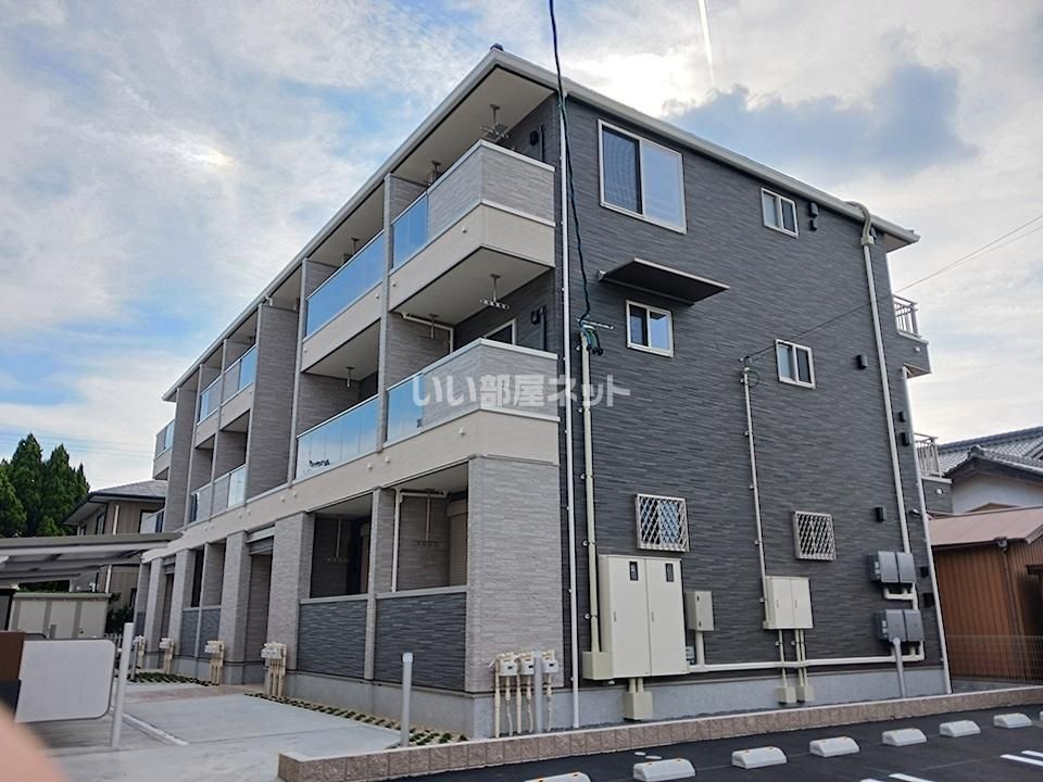 ヒカルサ四日市西浜田の外観画像