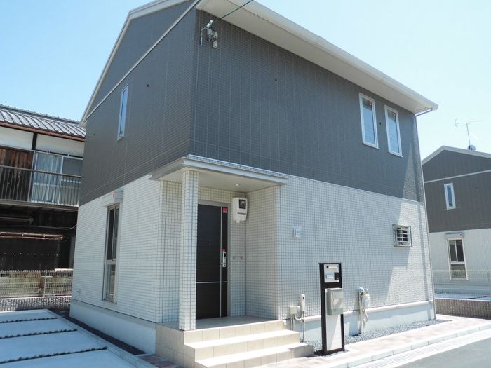 栗東市岡戸建借家 Aの外観画像