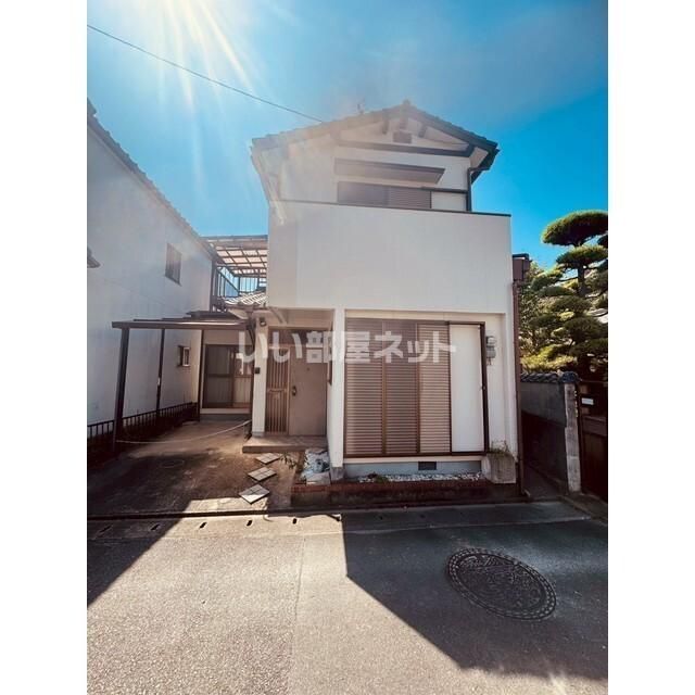 国分城園貸家の外観画像