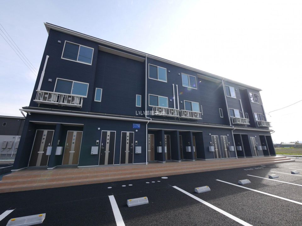 ヴァンクール鶴岡Ⅱの外観画像