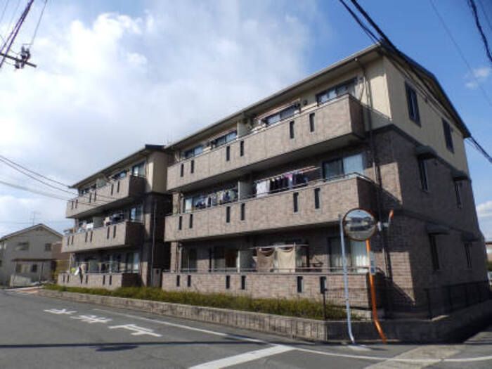 グレイス スクエア新涯 5 C棟の外観画像