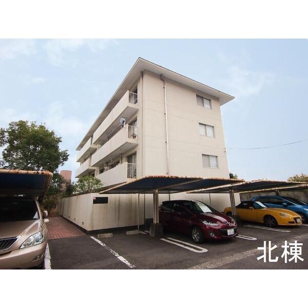 中部東山荘北棟の外観画像