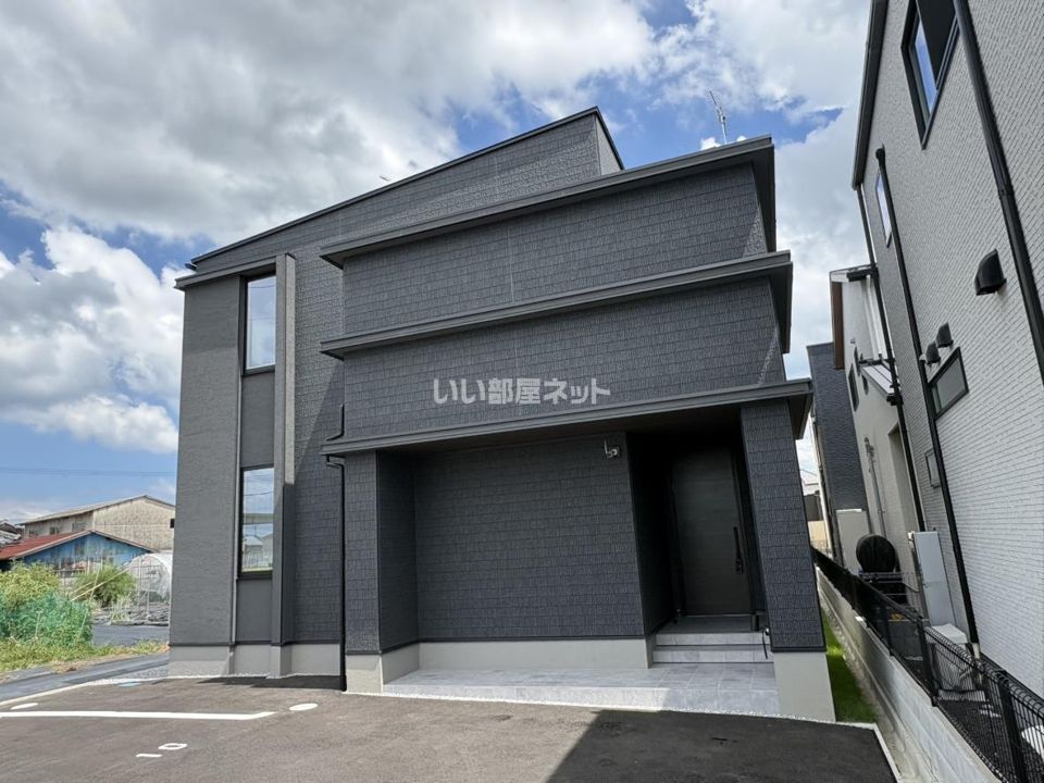 ラクスの外観画像