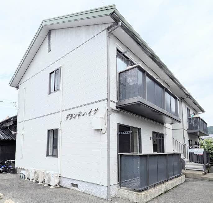 グランドハイツの外観画像