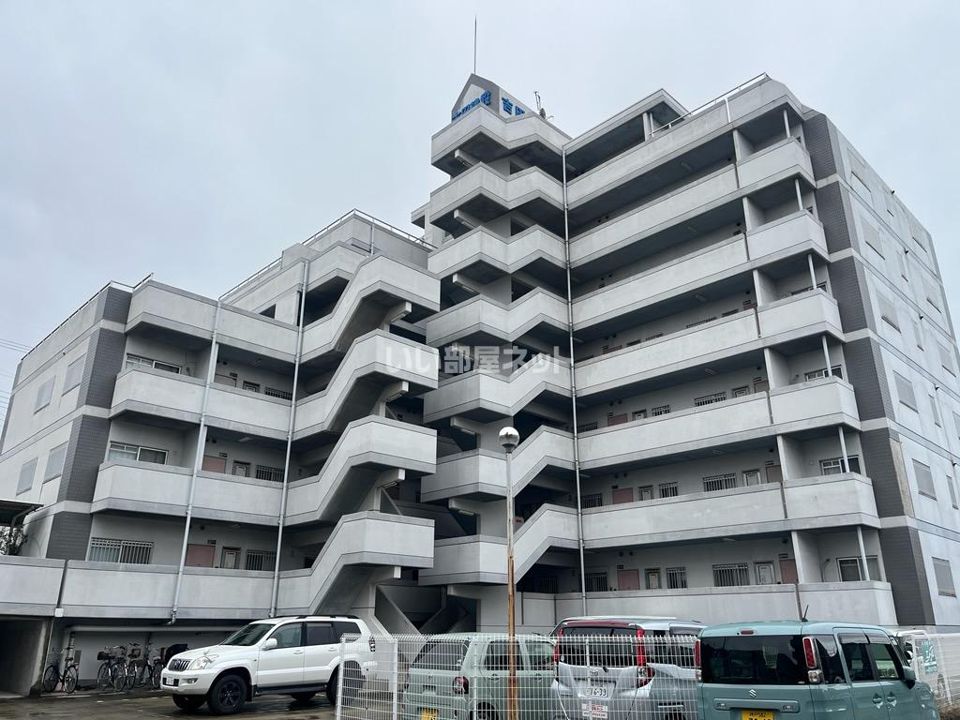 YKハイツ大久保の外観画像