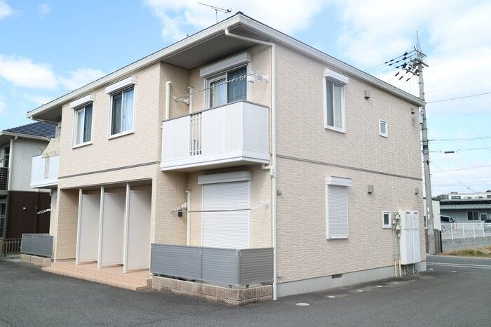 ベルクール加東 A棟の外観画像