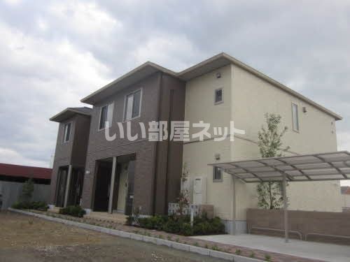 M.A.C.COURTの外観画像