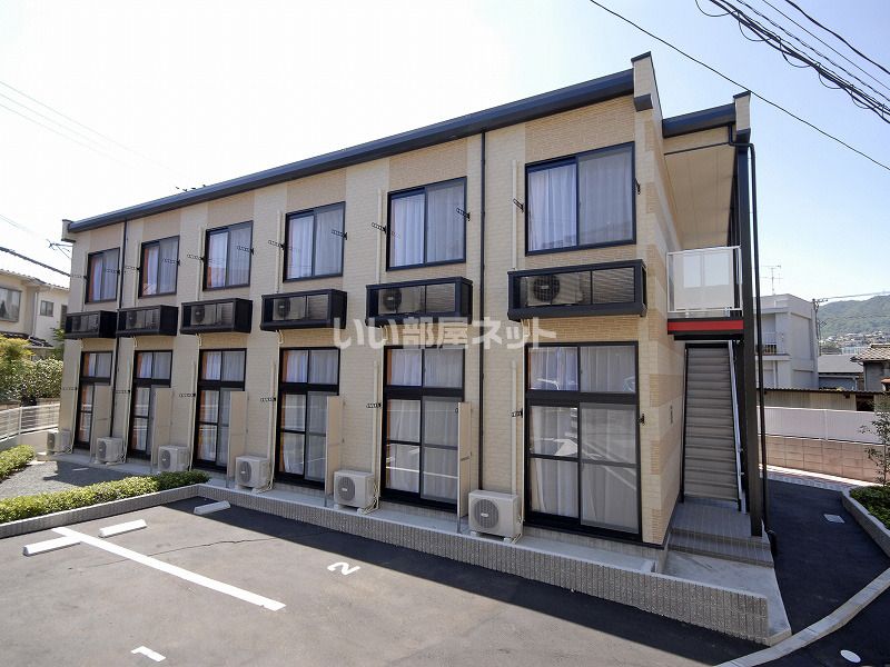 レオパレスハイツ秀の外観画像