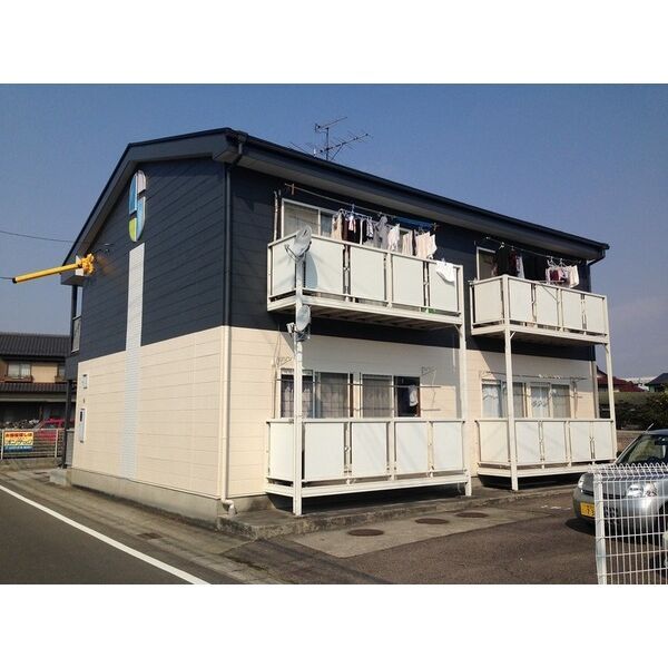 サープラスⅡ 東三本松の外観画像