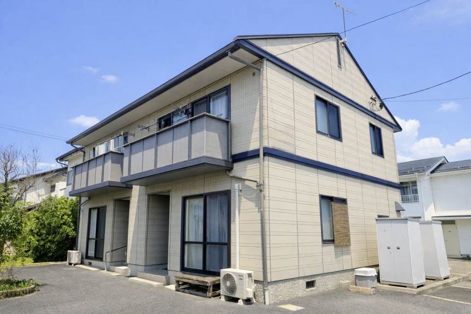 タウンハウス三本柳の外観画像