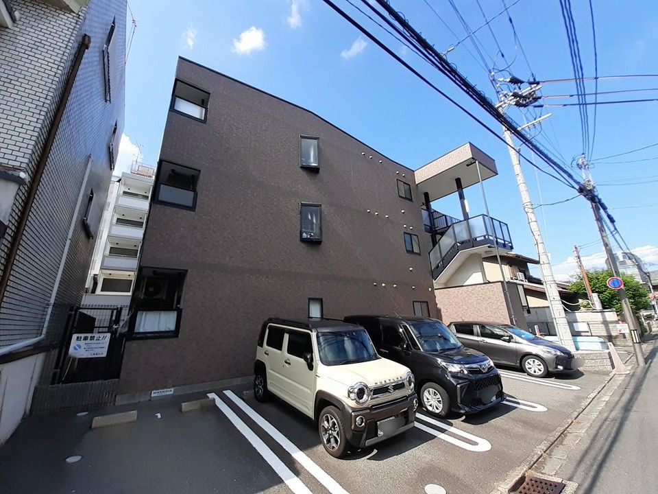 ジェルメ行伊の外観画像