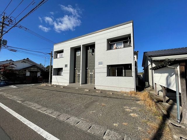 クローバーハイツ上川東の外観画像