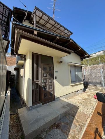 中山上戸建の外観画像
