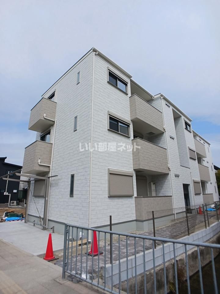 villa al mare加古川駅前の外観画像