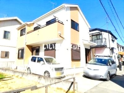 中里戸建ての外観画像