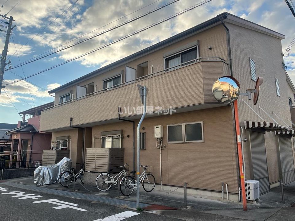 Pista魚住町の外観画像