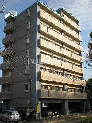 クイーンズタワーの外観画像