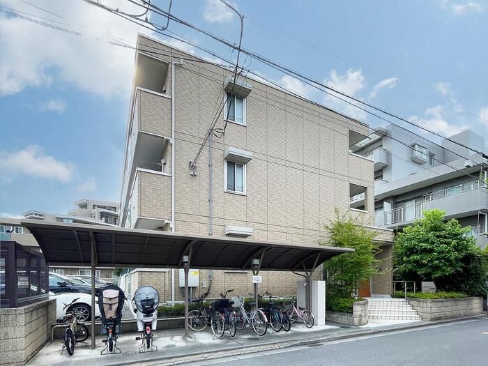 ロイヤルヒルズ武蔵浦和 Bの外観画像