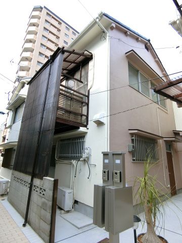 東観音町貸家の外観画像