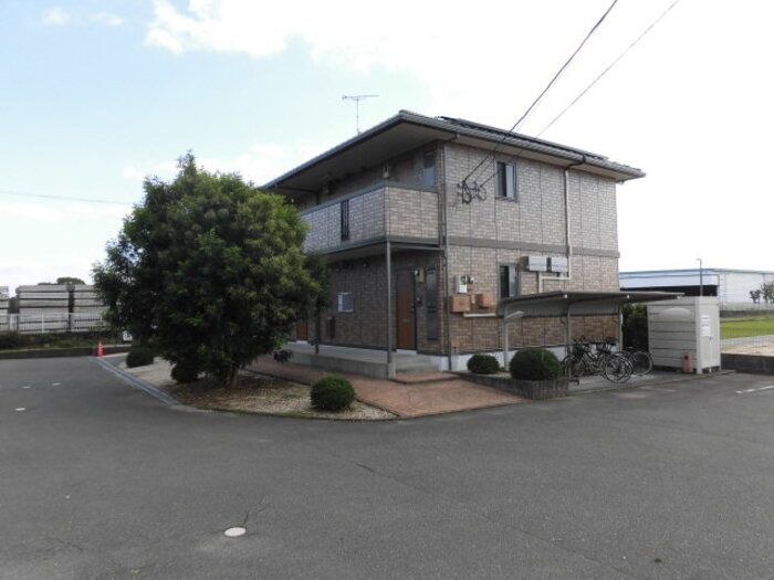 グランドールシャトー C棟の外観画像