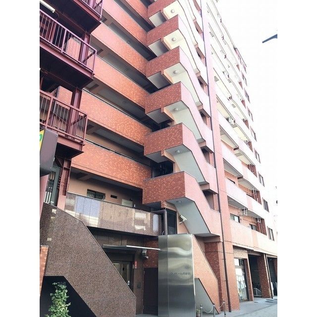 クレベール西新宿の外観画像