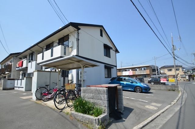 ファミールナカイⅠの外観画像