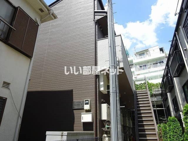 アザーレ・Yの外観画像