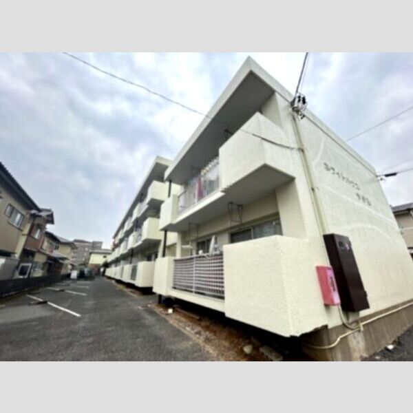 ホワイトハウス今伊勢の外観画像