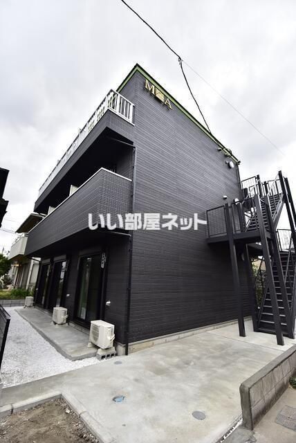 モダンアパートメント鶴見豊岡の外観画像