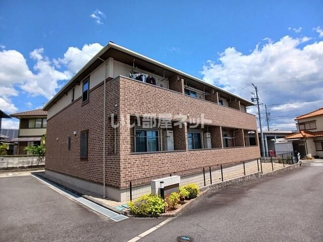 West Yの外観画像